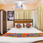 Fabhotel Aayash - Nr City Center Metro Station