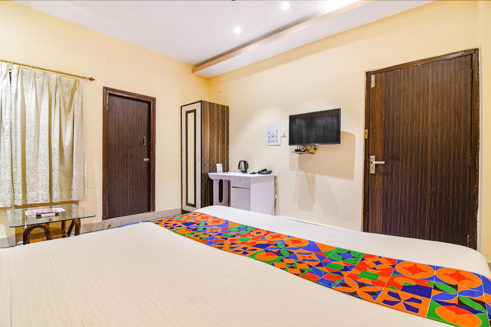 Hotel Fabhotel Aayash - Nr Center Metro Station Kolkata