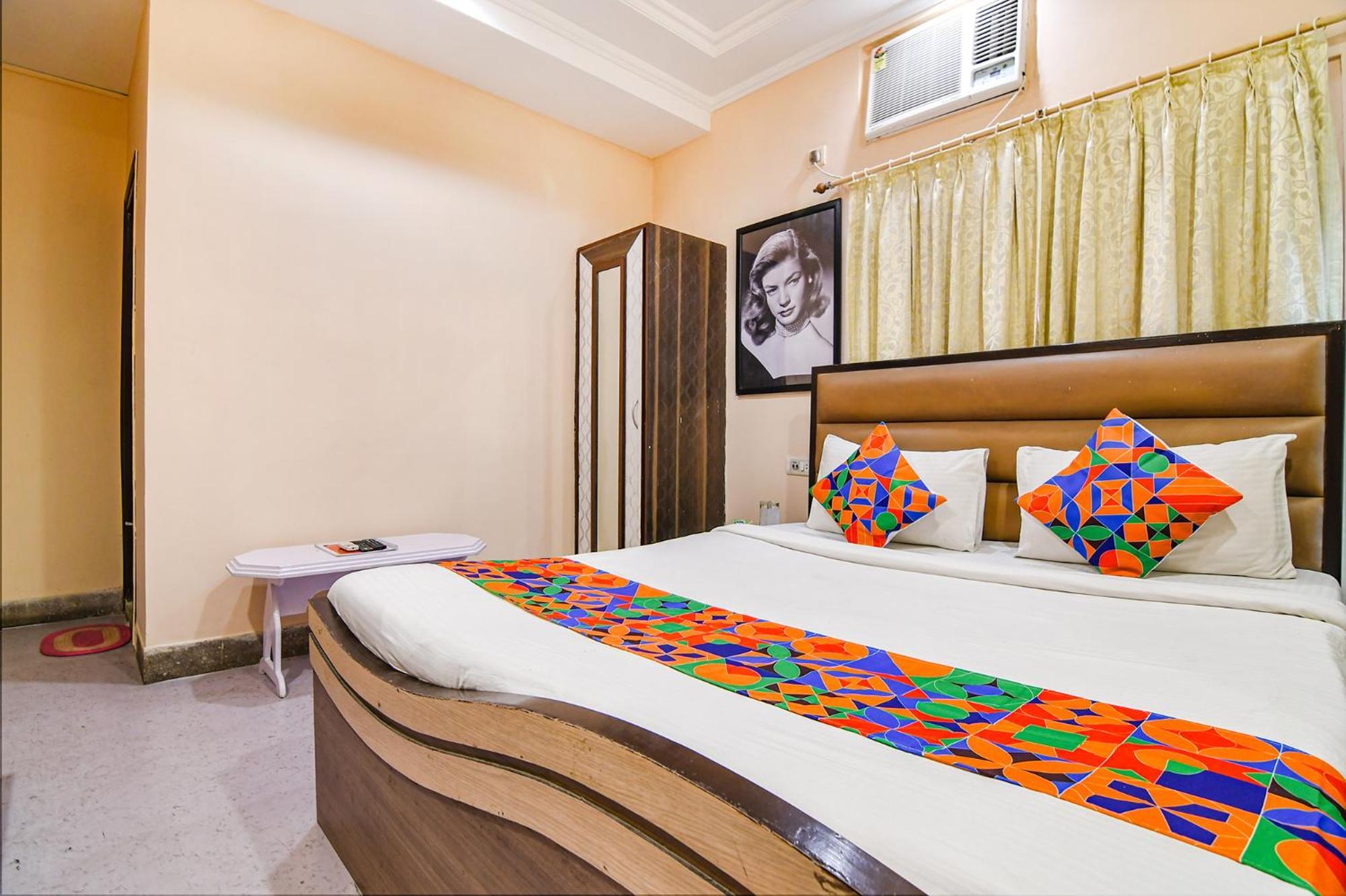Hotel Fabhotel Aayash - Nr Center Metro Station